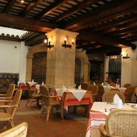 Torre De Guzmán Pensión 2*