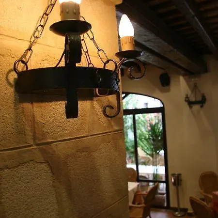 בית הארחה Torre De Guzman קוניל דה לה פרונטרה